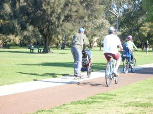 rollerblade e carrozzina